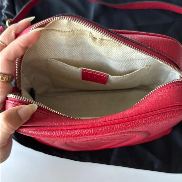Gucci Soho Red Crossbody Bag with Iconic GG Logo - Picture 4 of 9
